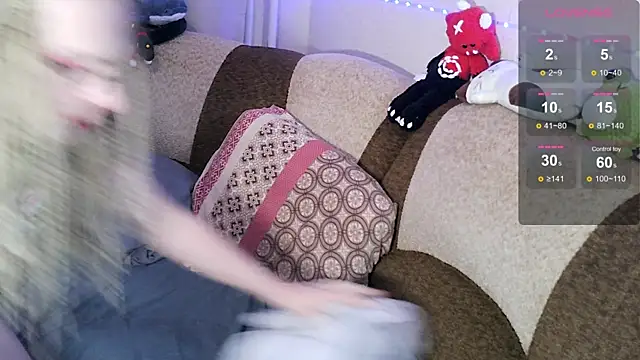 LeoGuessMe online show from November 16, 5:15 pm