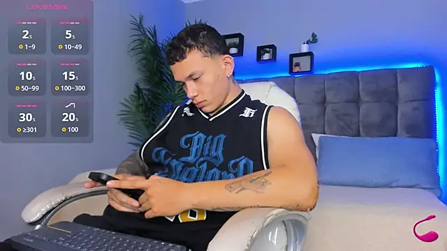 Thomas moon online show from March 16, 1:26 pm