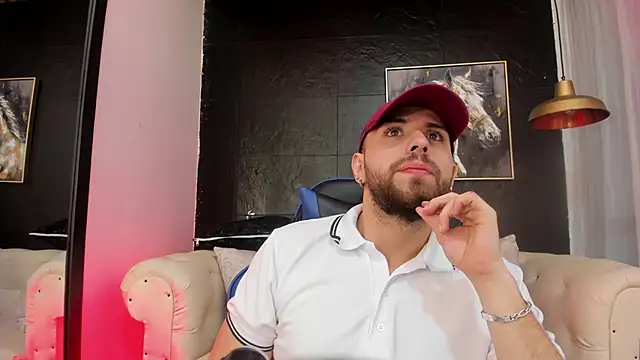 Maximo Wolff online show from October 16, 9:01 pm