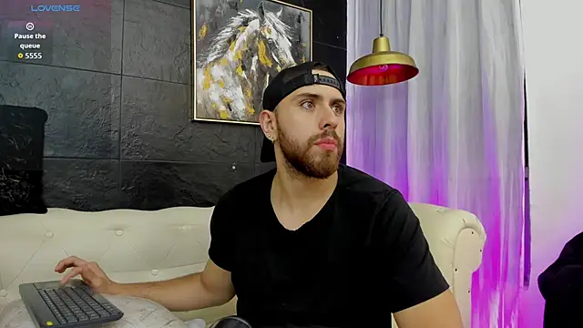 Maximo Wolff online show from November 8, 1:31 am