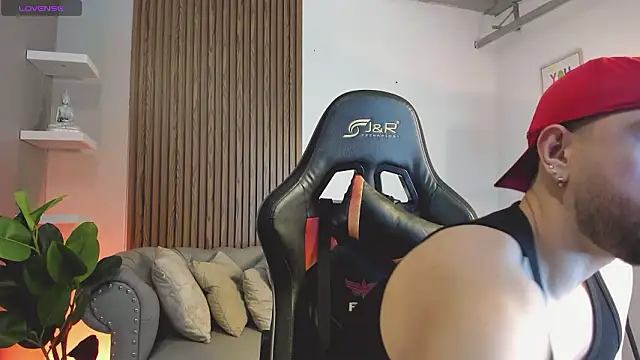 Maximo Wolff online show from March 16, 8:24 pm