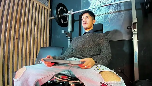 DimitriDeluxe online show from January 7, 8:25 pm