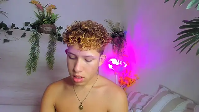 Angel superhuge online show from November 21, 8:19 pm