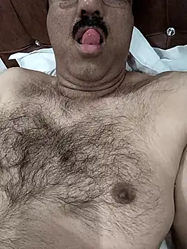 moonflower25 online show from December 16, 3:24 am