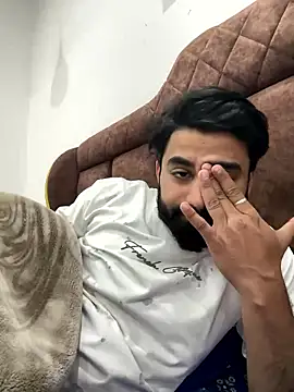 hottestboy03 online show from January 14, 6:29 am