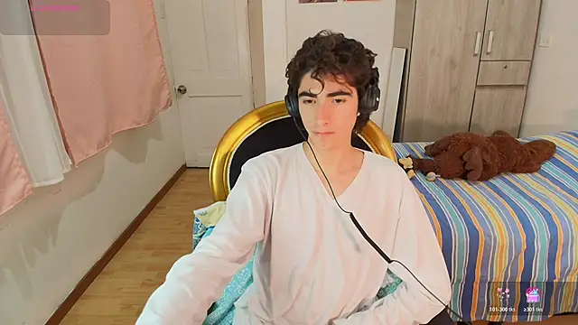 Nude Boy18 online show from November 13, 12:26 am