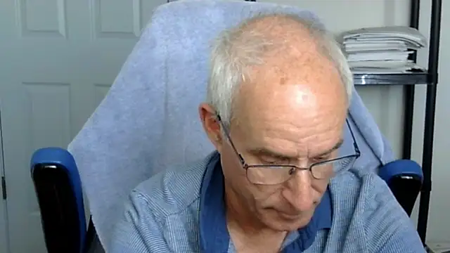 funone1999 online show from October 10, 10:01 pm