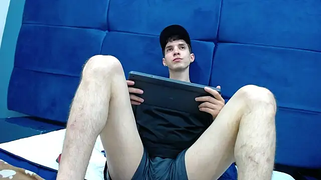 Jheampiiero online show from October 16, 2:25 pm