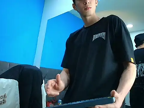 Jheampiiero online show from May 27, 1:52 pm