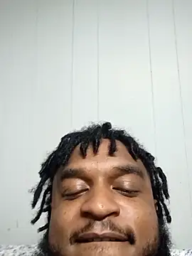 Longthickdick33 online show from October 18, 8:25 pm