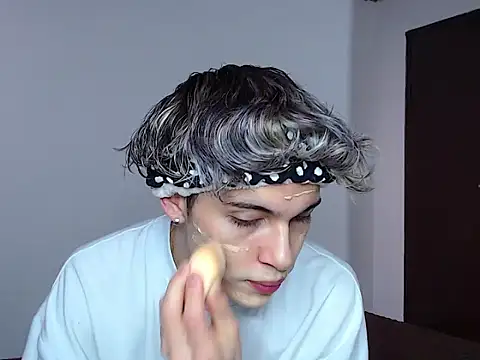 john vichenso online show from November 4, 10:11 pm