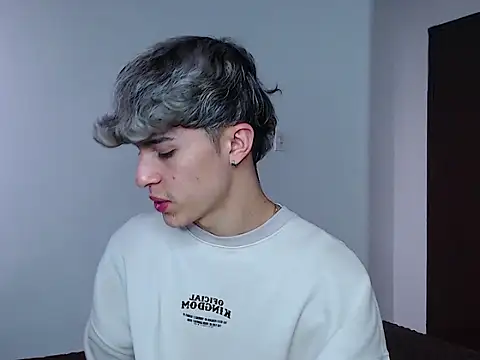 john vichenso online show from October 17, 8:24 pm