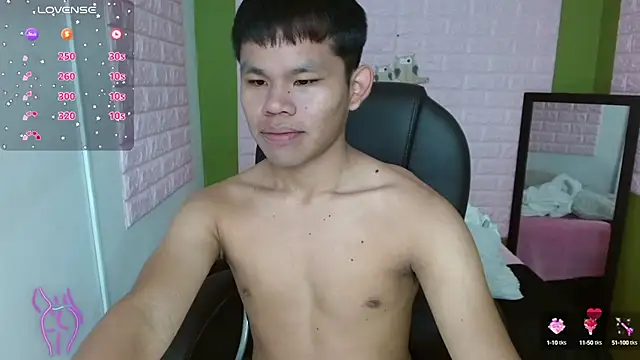 Snapshot of Tommy_cherry chatting on September 23, 3:33 pm Tommy cherry online show from September 23, 3:33 pm