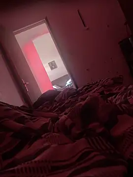 Kaua11225 online show from October 24, 12:07 pm