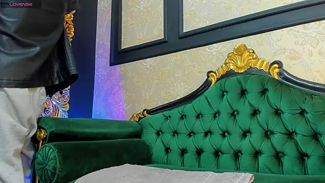 AlessandroKiing online show from September 10, 2:05 pm