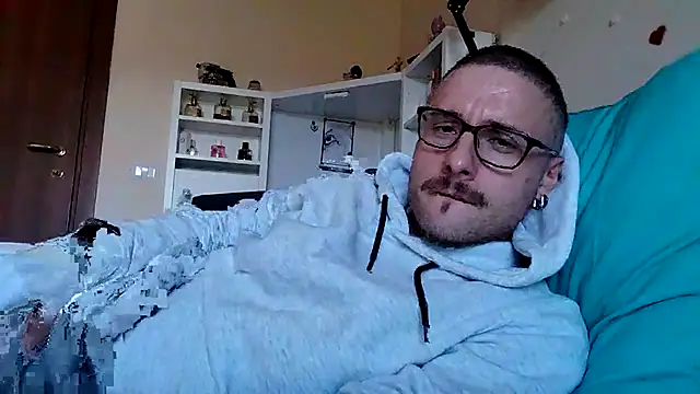 ilovechub112 online show from October 7, 2:32 pm