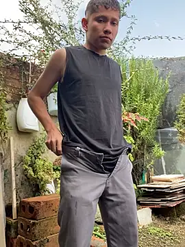 elfernh online show from January 10, 8:33 pm