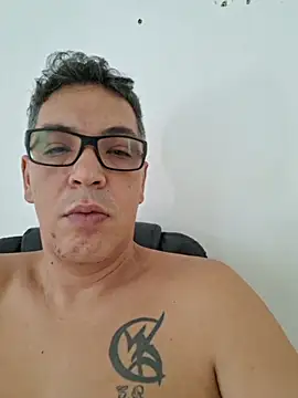 Snapshot of Carloskasado chatting on September 21, 12:05 pm Carloskasado online show from September 21, 12:05 pm
