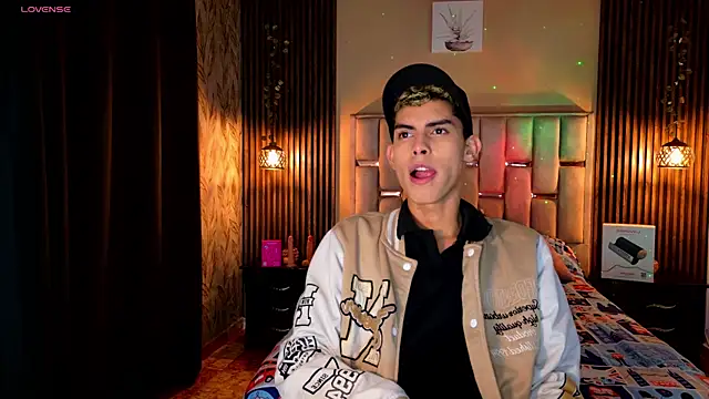 Room 69x online show from April 17, 12:08 pm