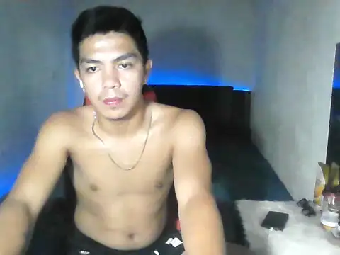 Hunky paul online show from April 17, 7:11 am