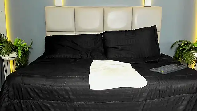 MikePark  online show from September 10, 1:54 pm