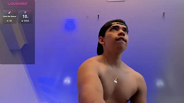 Eryonbradley online show from February 7, 11:39 am