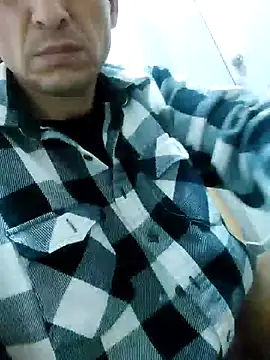 Snapshot of luislimafuego chatting on October 15, 9:28 am luislimafuego online show from October 15, 9:28 am