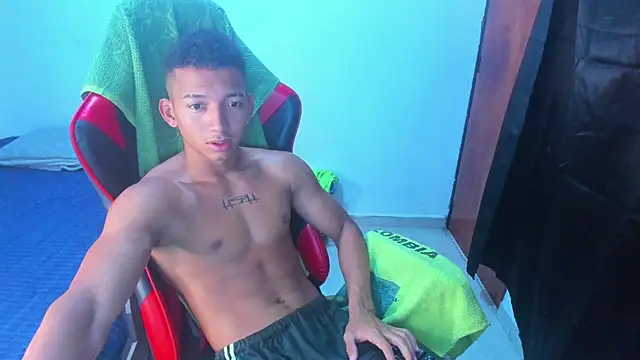 JuanchiT66 online show from April 7, 2:28 pm