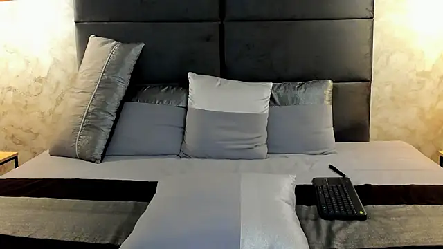 RaphaelDufort online show from September 27, 12:19 am