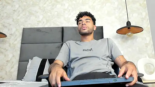 RaphaelDufort online show from October 14, 11:56 pm