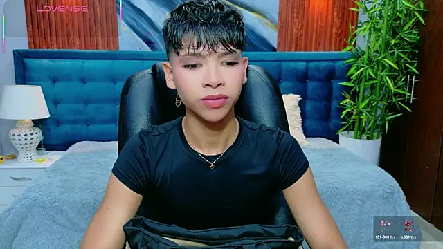 dilan 911 online show from May 26, 6:37 pm
