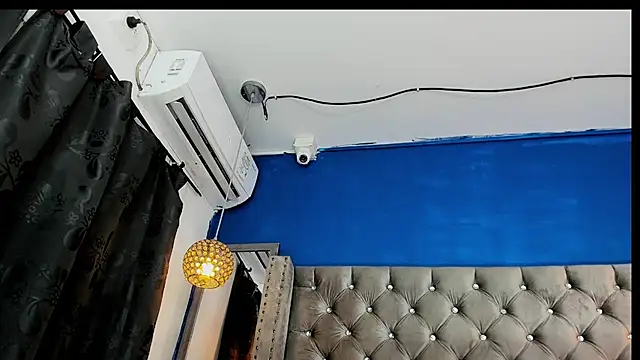 latinhotmuscle online show from October 22, 5:33 am