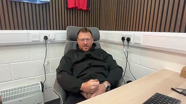 bilf1978 online show from February 26, 7:54 am