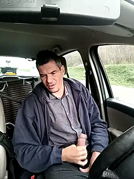 twitshe online show from November 19, 3:45 pm