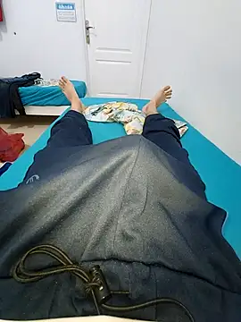 RaoufDz17cm online show from October 17, 7:18 pm