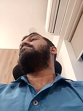 VJ17 online show from April 7, 10:37 am