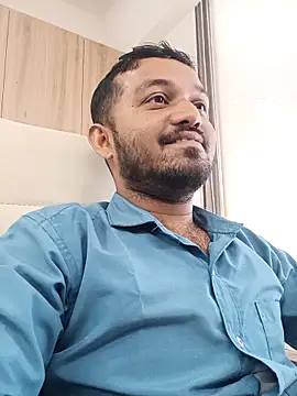 VJ17 online show from October 10, 7:02 am