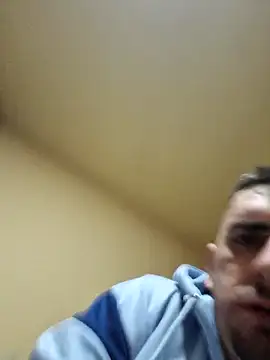 Lawrence067 online show from December 17, 9:10 pm