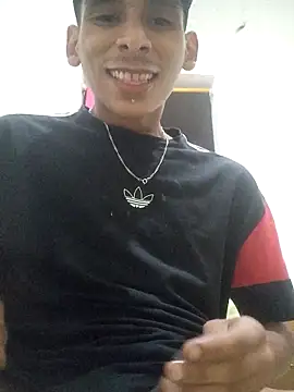 Snapshot of alex_colombiano chatting on September 17, 6:36 am alex colombiano online show from September 17, 6:36 am