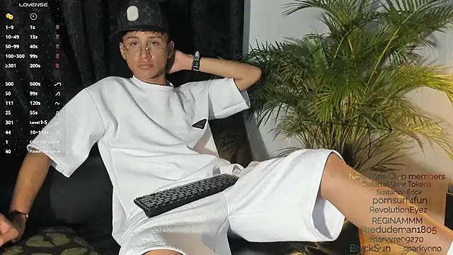 Daddy Darcks online show from October 4, 4:28 am