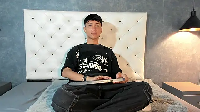 Daddy Darcks online show from October 21, 8:12 pm