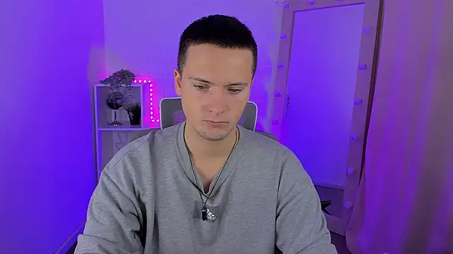 ZackNeal online show from September 23, 5:51 am