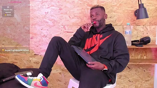 santiblack7 online show from December 2, 2:36 am