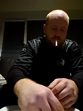 svenni2525 online show from October 12, 6:13 pm