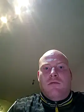 svenni2525 online show from October 20, 3:10 am