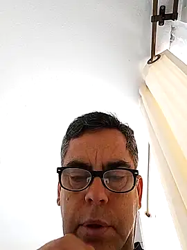 Papitochulo-caliente online show from September 30, 9:07 pm