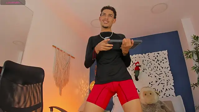 Adonis WB online show from November 21, 2:32 am