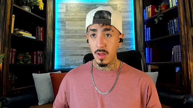 Donovan Desmond online show from October 21, 8:55 pm