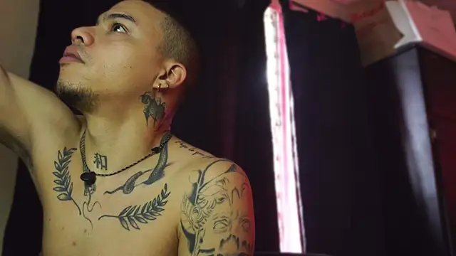 AlphaMasterXxx online show from February 12, 5:08 pm