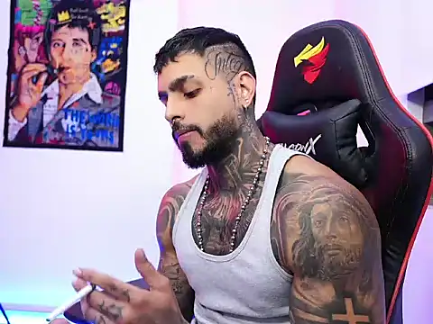 logan hugh8 online show from October 22, 3:54 am